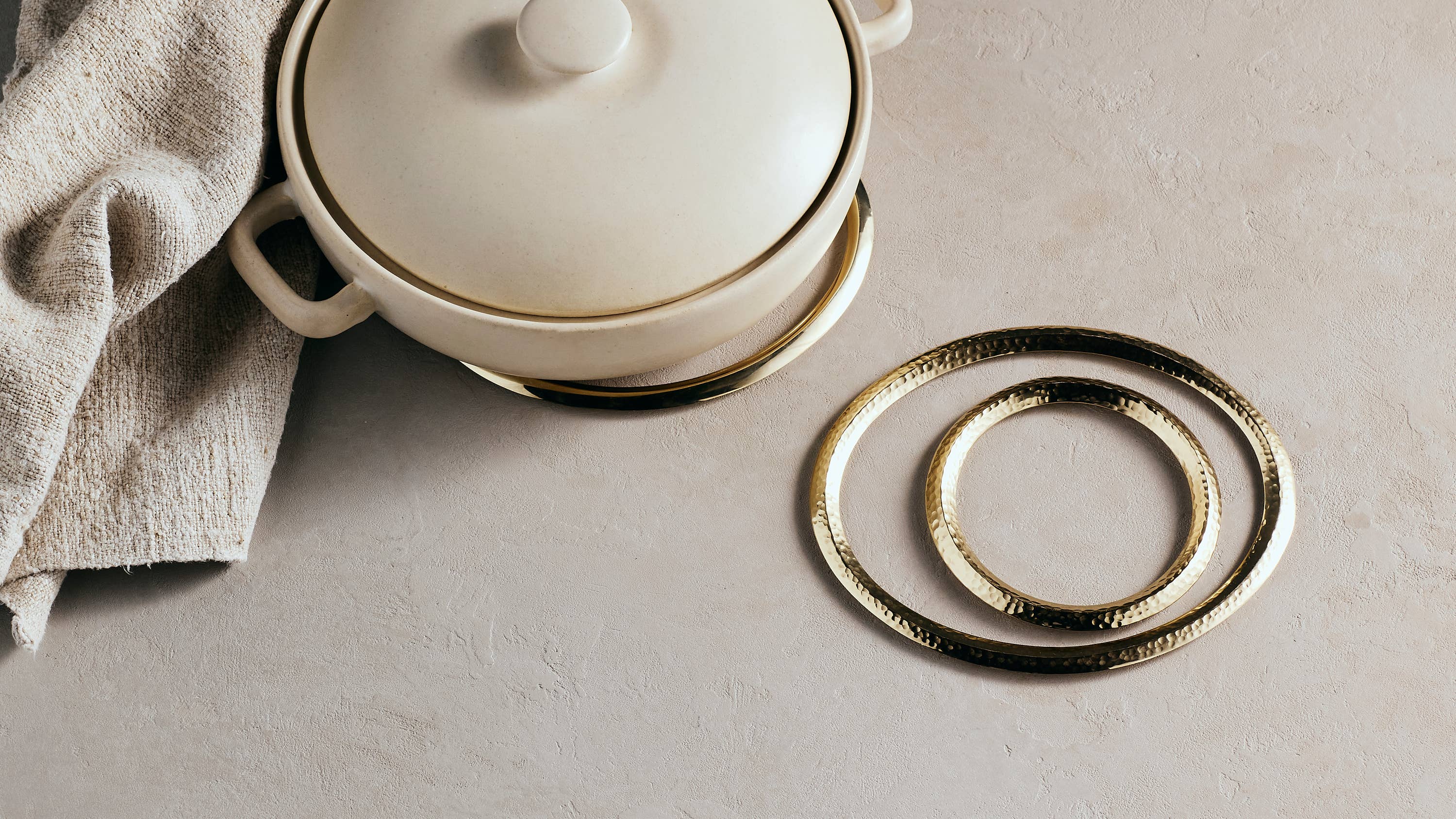 Aurum Hammered Trivet Assorted - Set of 2