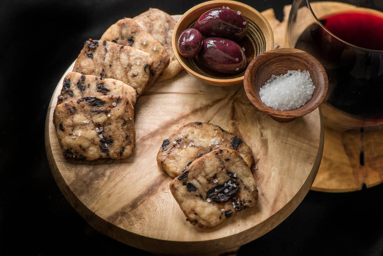 Olive Scourtin Savory Biscuit-6oz