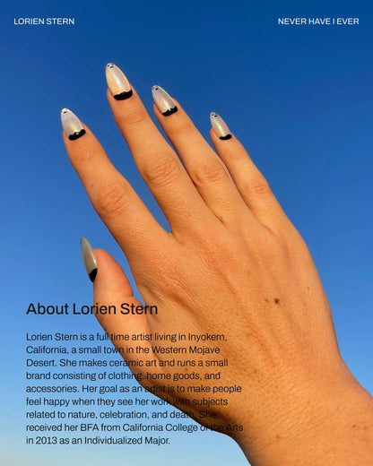 Lorien Stern Ghosts - Press-On Nail