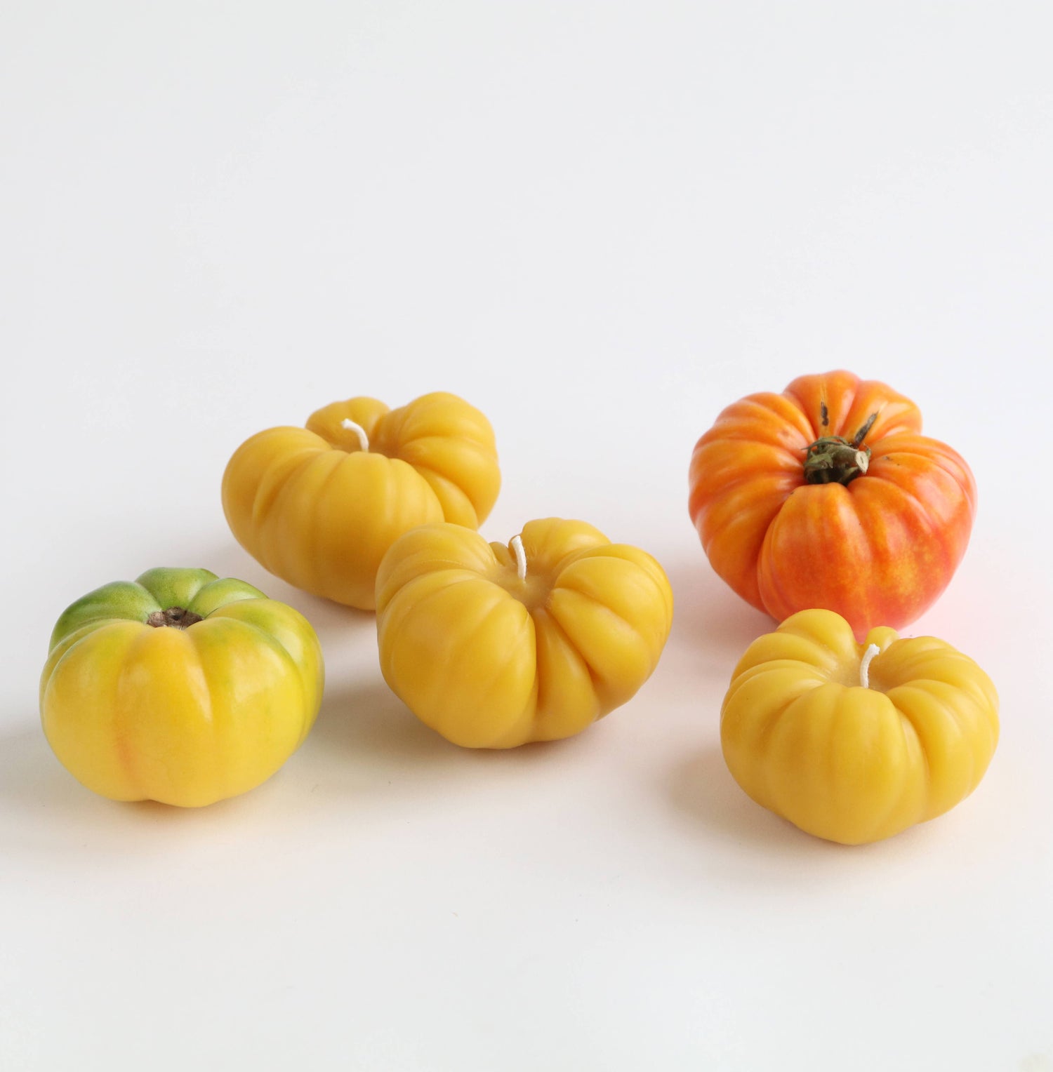 Heirloom Tomato Beeswax Candle