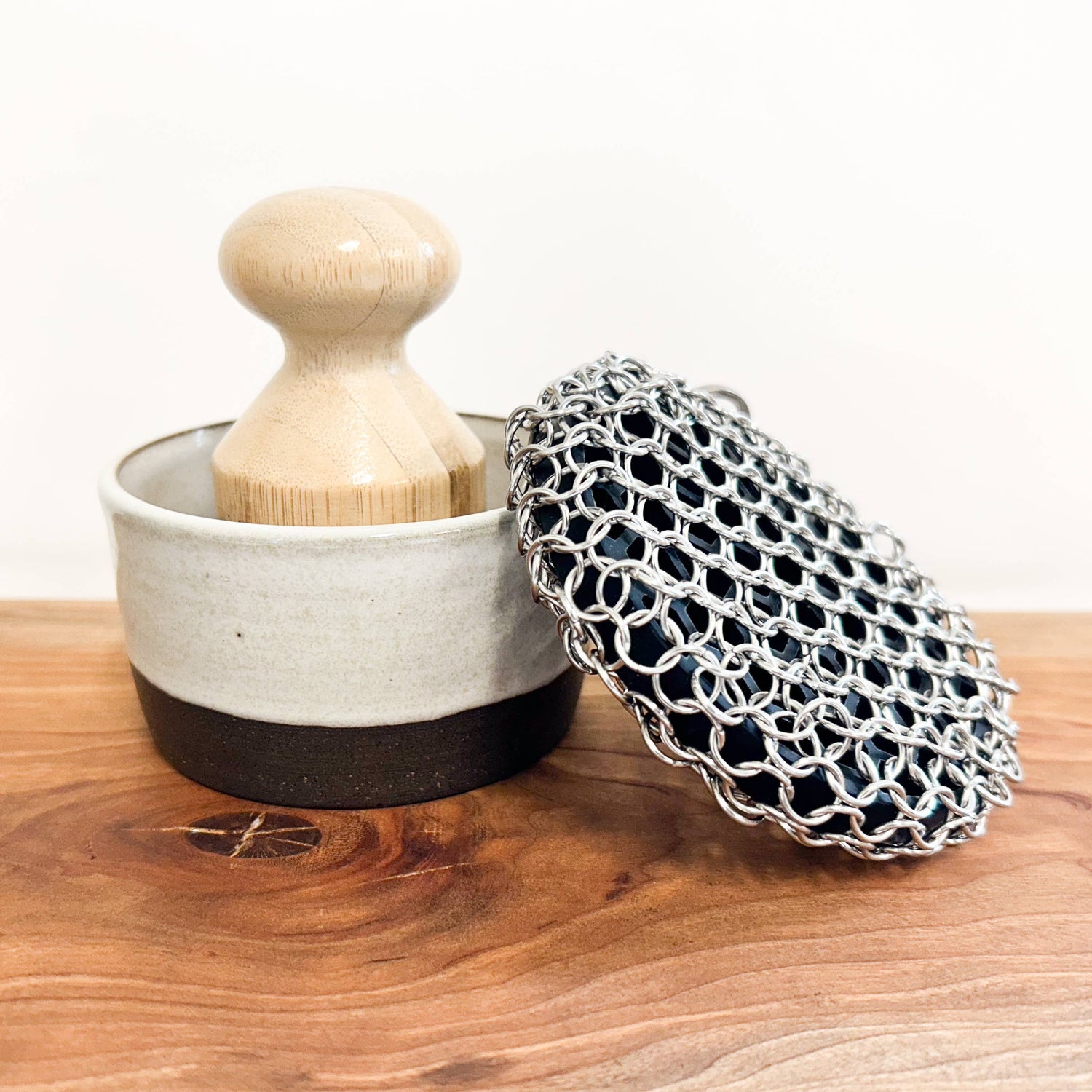 Round Metal Scrubber | Cast Iron &amp; Grill Cleaner