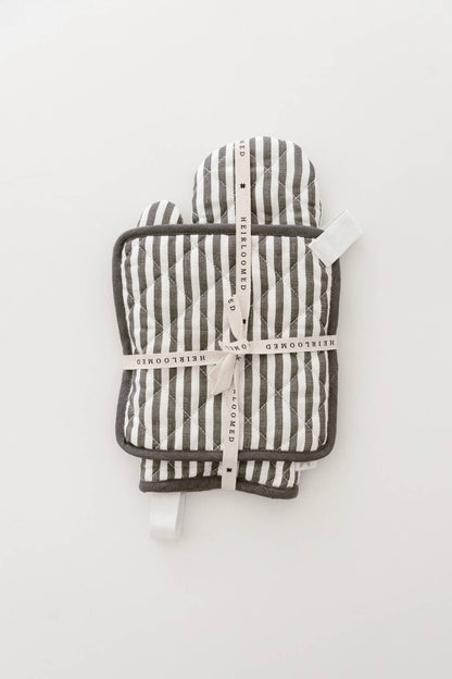 Keepsake Quilted Linen Oven Mitt + Potholder Set Pewter