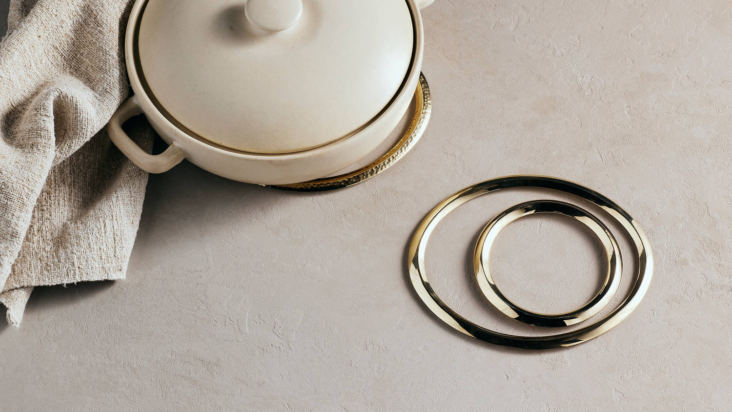 Aurum Smooth Trivet Assorted - Set of 2