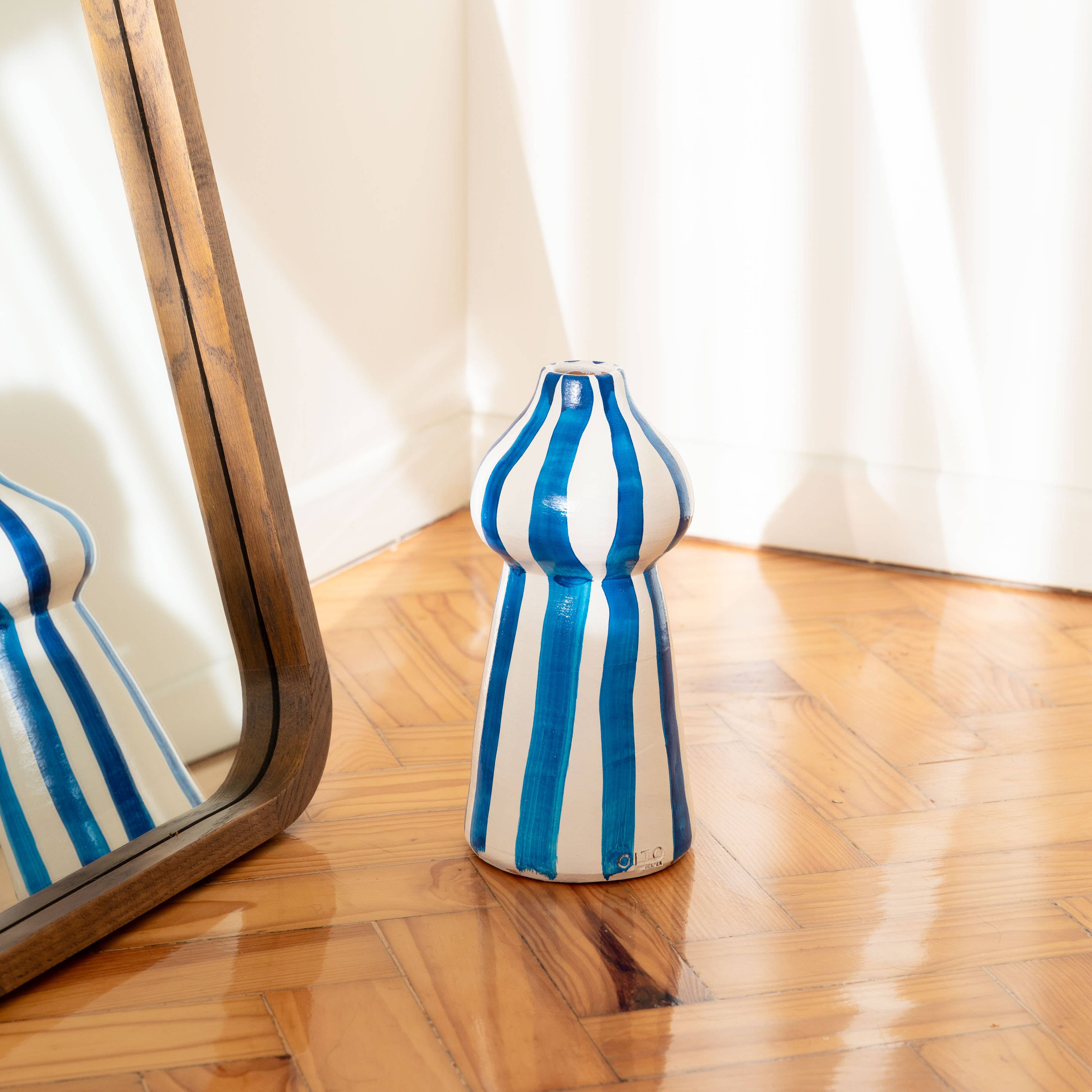 Lucca Vase