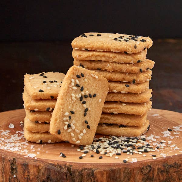 Black &amp; White Sesame Savory Biscuit-6oz