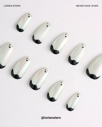 Lorien Stern Ghosts - Press-On Nail